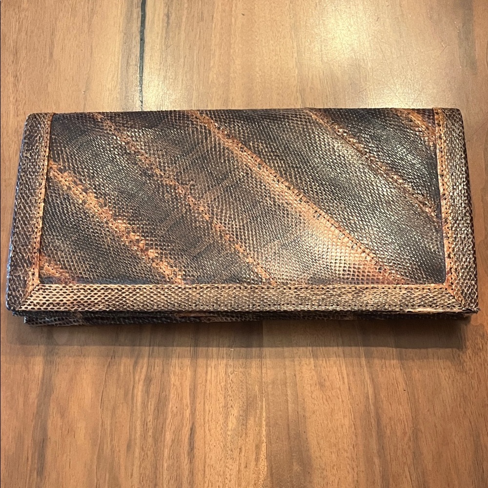 Snakeskin clutch